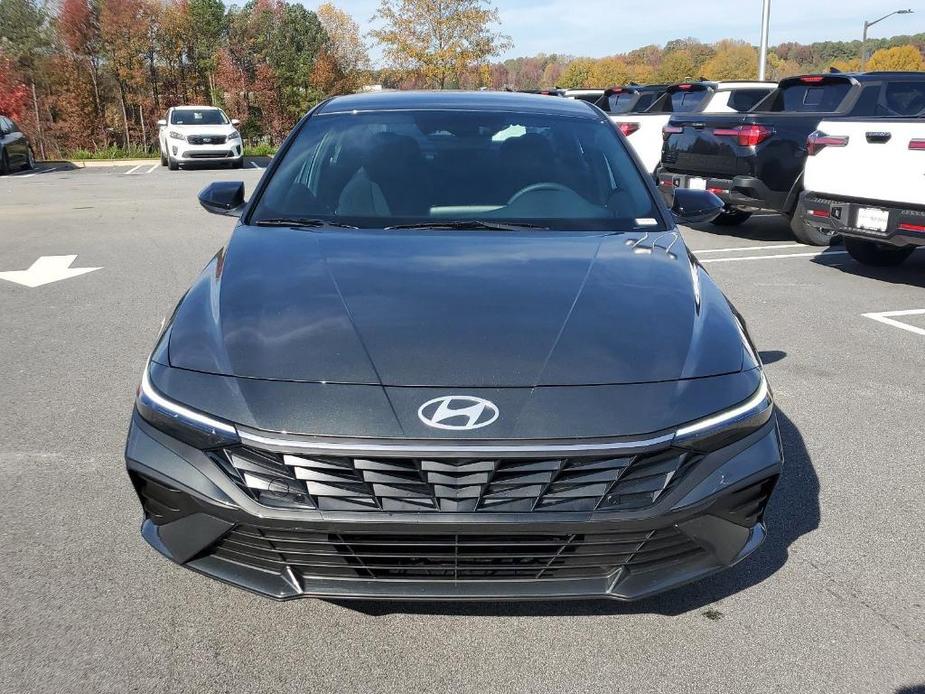 new 2025 Hyundai Elantra car, priced at $24,660