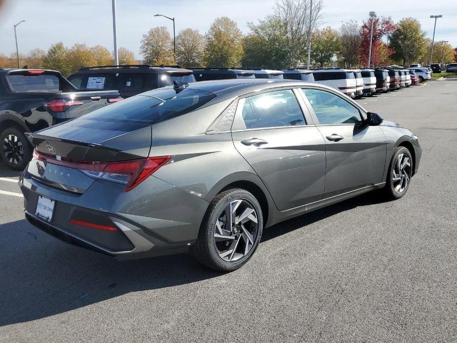 new 2025 Hyundai Elantra car, priced at $24,660