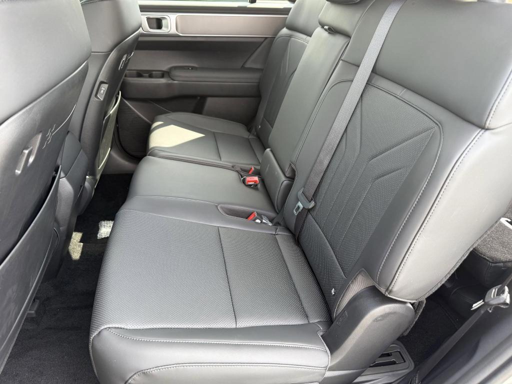 new 2025 Hyundai Santa Fe car, priced at $35,621