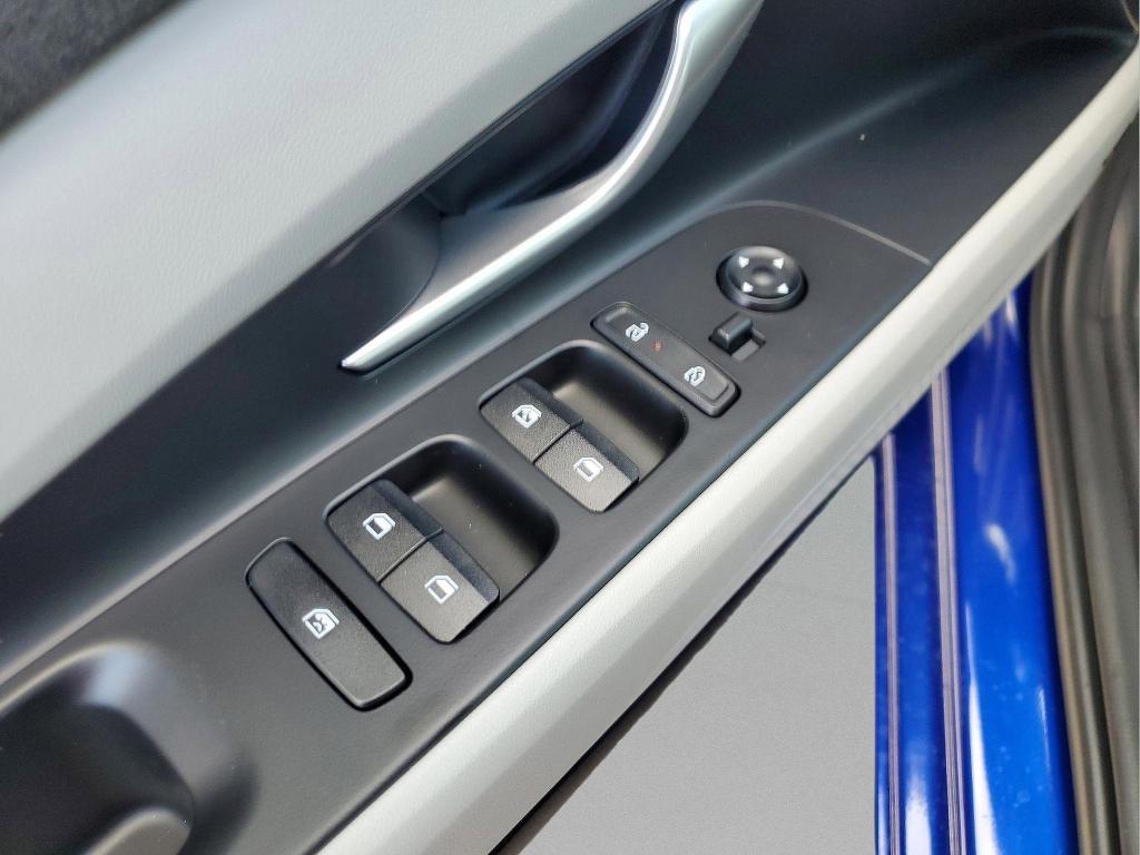 new 2025 Hyundai Elantra car, priced at $26,251