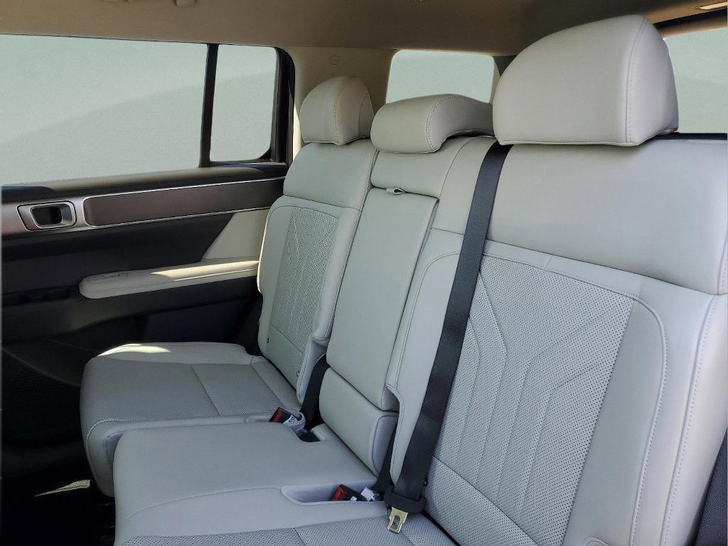 new 2025 Hyundai Santa Fe car, priced at $35,224