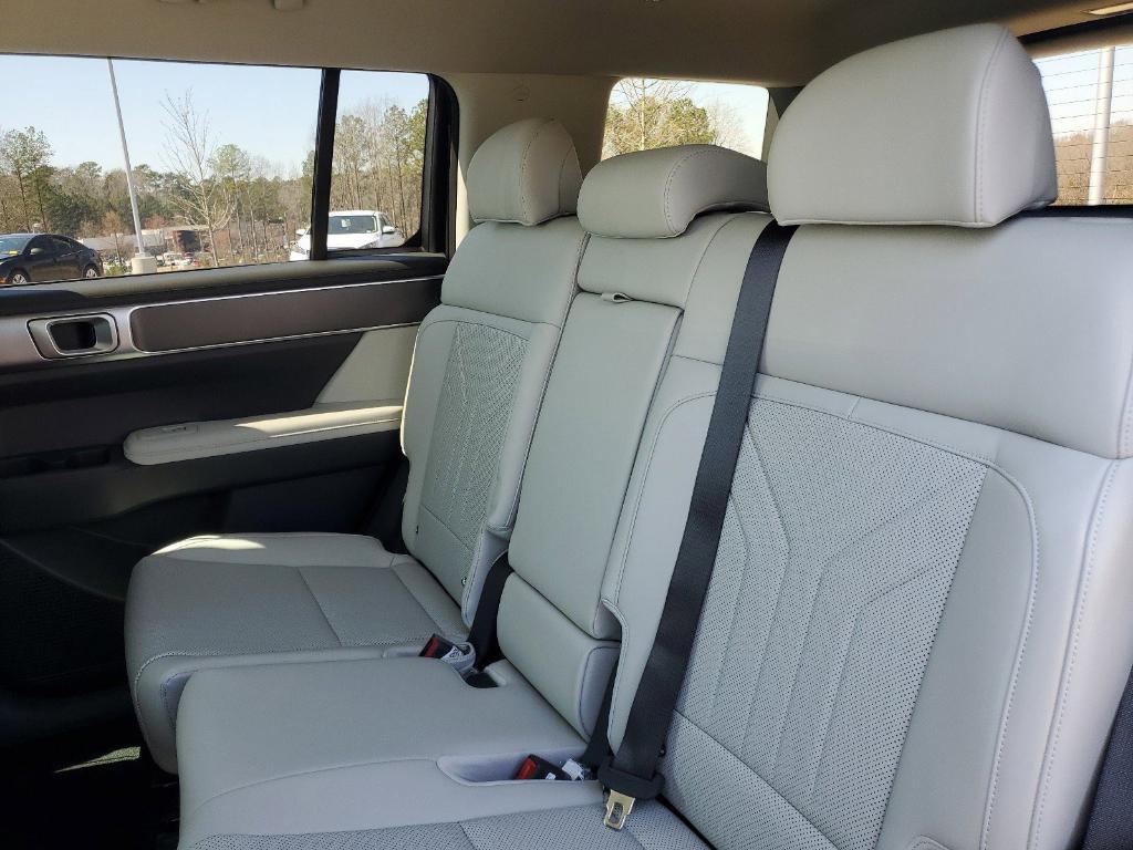 new 2025 Hyundai Santa Fe car, priced at $35,724