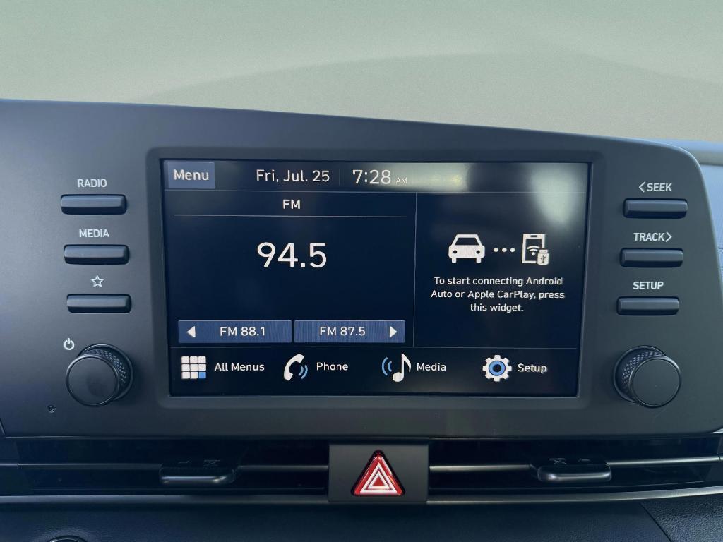 new 2025 Hyundai Elantra car