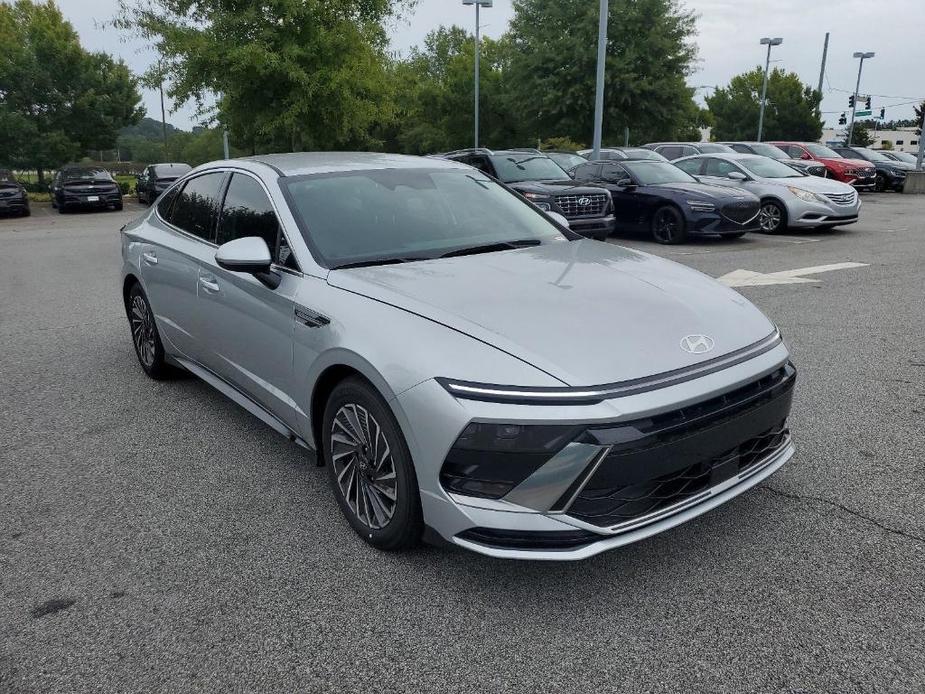 new 2024 Hyundai Sonata Hybrid car, priced at $32,435