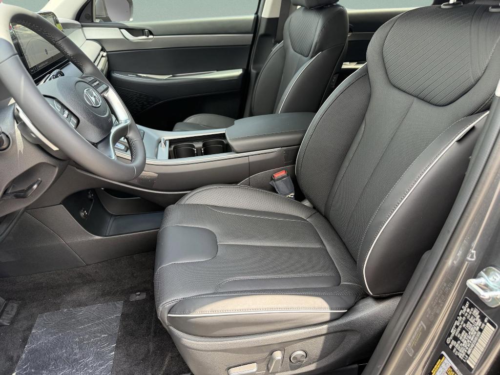 new 2025 Hyundai Palisade car, priced at $40,594