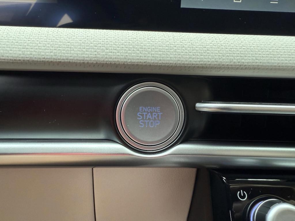 new 2025 Hyundai Tucson car, priced at $33,420