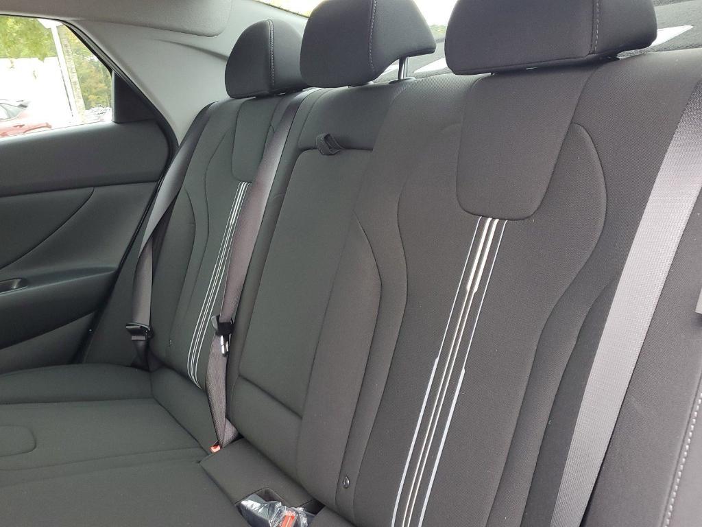 new 2025 Hyundai Elantra car, priced at $25,774