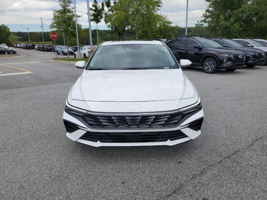 new 2025 Hyundai Elantra car, priced at $26,725