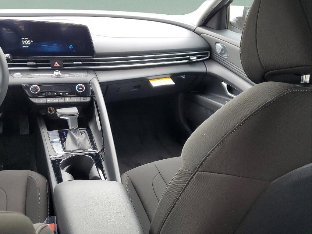 new 2025 Hyundai Elantra car, priced at $25,774