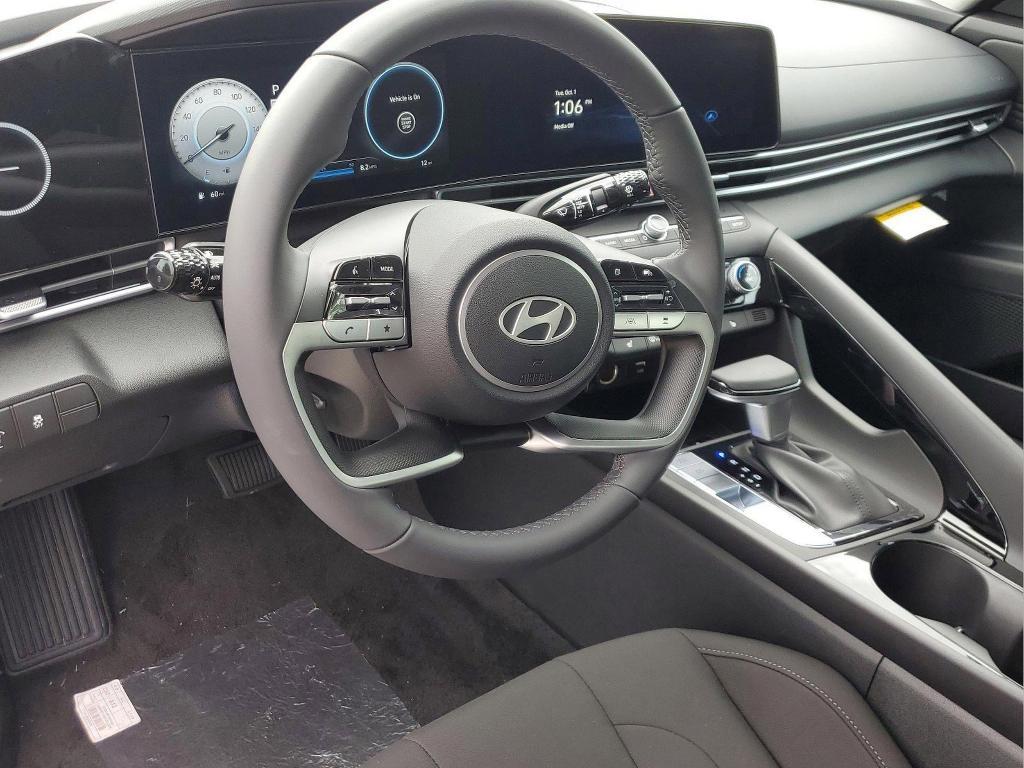 new 2025 Hyundai Elantra car, priced at $25,774