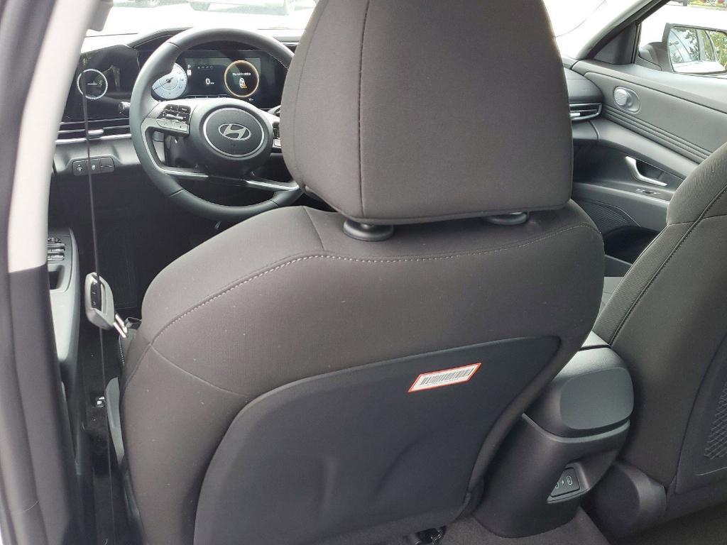 new 2025 Hyundai Elantra car, priced at $25,774