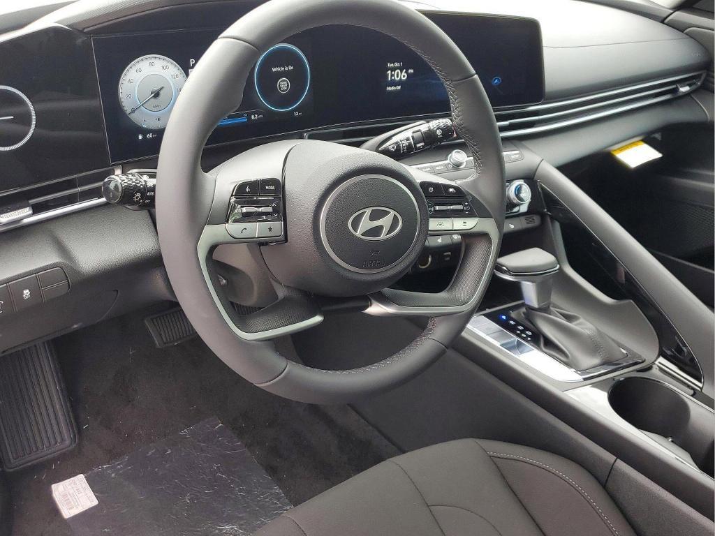 new 2025 Hyundai Elantra car, priced at $25,774