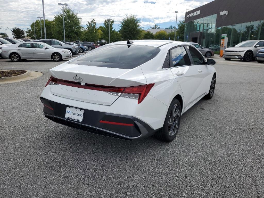 new 2025 Hyundai Elantra car, priced at $26,725