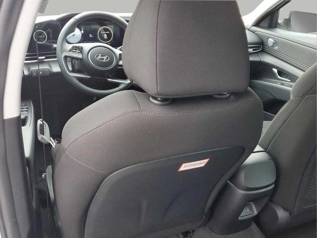 new 2025 Hyundai Elantra car, priced at $25,774