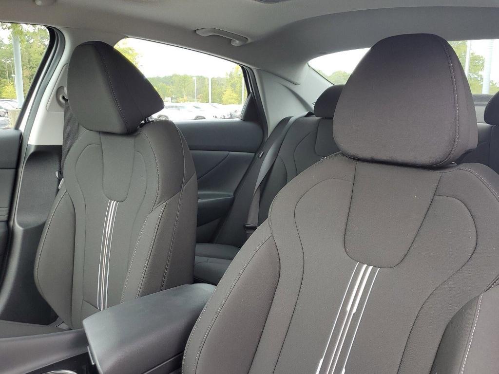 new 2025 Hyundai Elantra car, priced at $25,774
