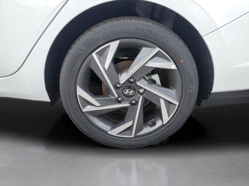 new 2025 Hyundai Elantra car, priced at $25,774