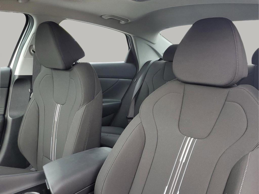 new 2025 Hyundai Elantra car, priced at $25,774