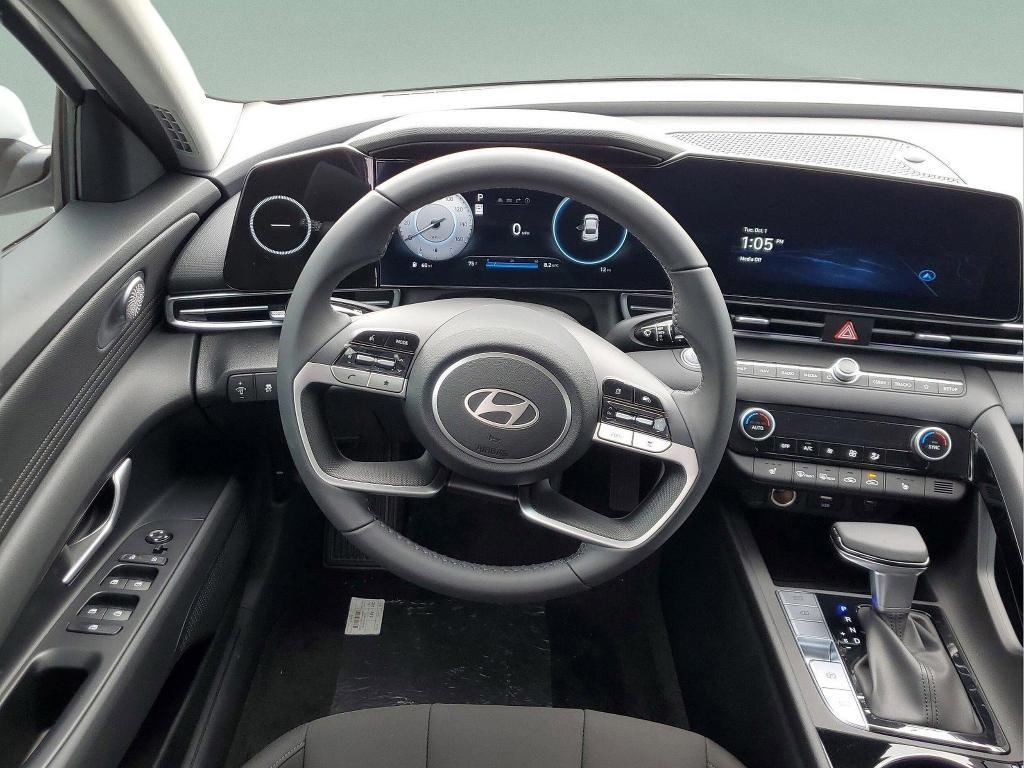 new 2025 Hyundai Elantra car, priced at $25,774