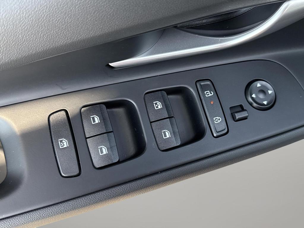 new 2025 Hyundai ELANTRA HEV car, priced at $25,209