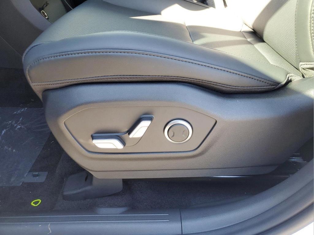 new 2025 Hyundai Santa Fe car, priced at $36,059