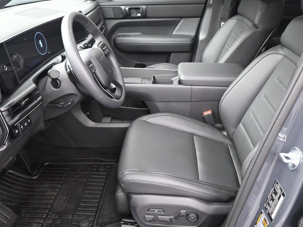 used 2025 Hyundai Santa Fe car, priced at $42,598