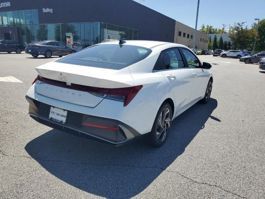 new 2024 Hyundai Elantra car, priced at $26,005