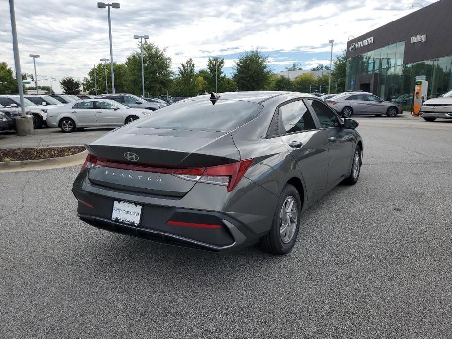 new 2025 Hyundai Elantra car, priced at $23,080