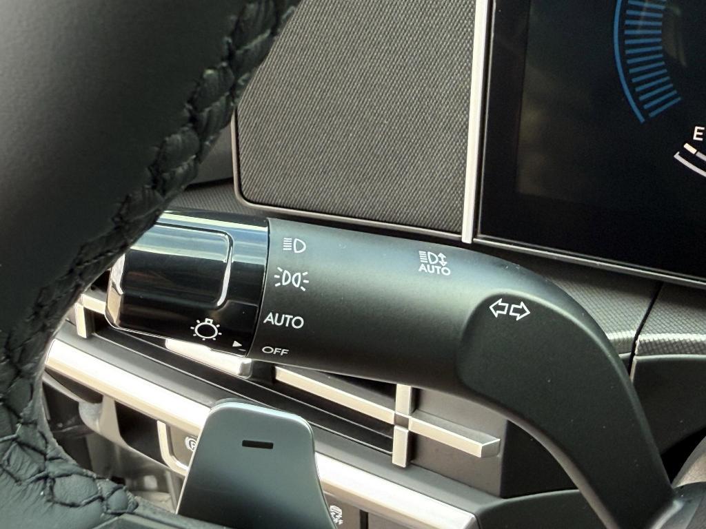 new 2025 Hyundai Santa Fe car, priced at $39,652