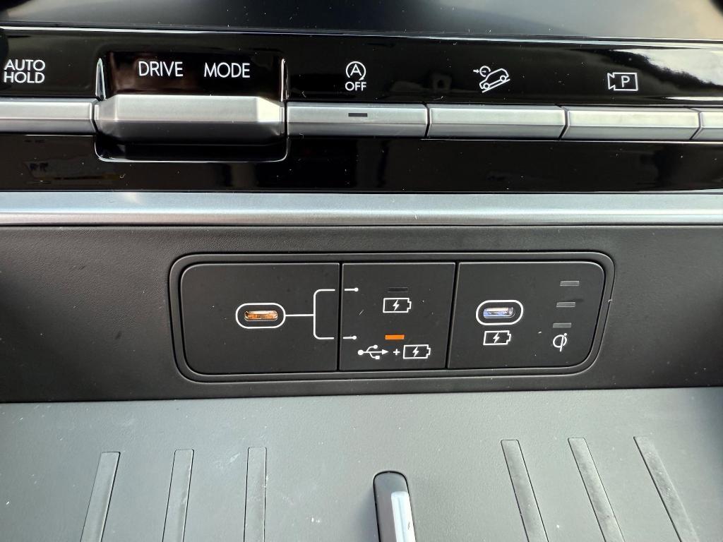 new 2025 Hyundai Santa Fe car, priced at $39,652