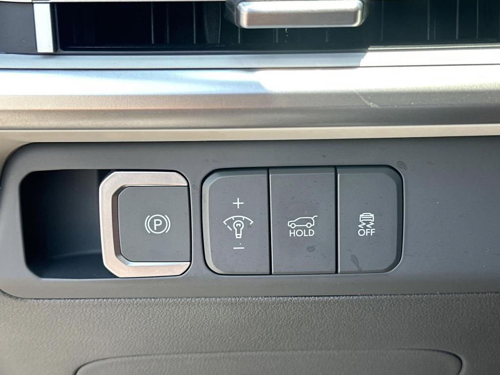new 2025 Hyundai SANTA FE HEV car, priced at $35,900