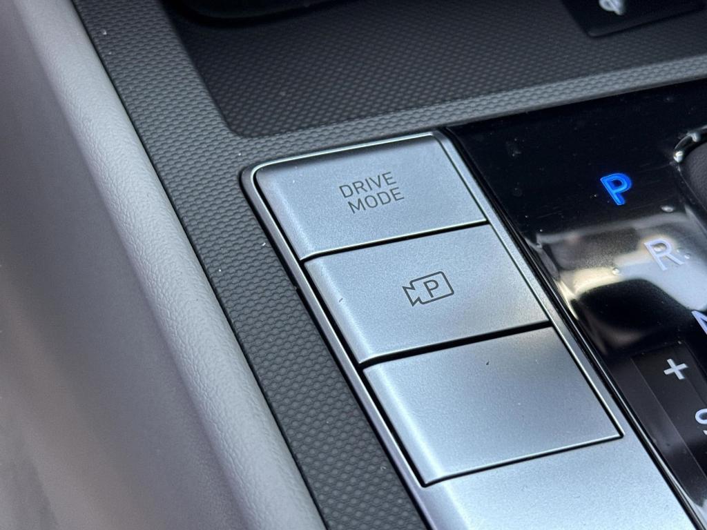 new 2025 Hyundai Elantra car, priced at $23,610