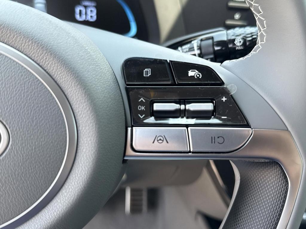 new 2025 Hyundai Elantra car, priced at $23,610