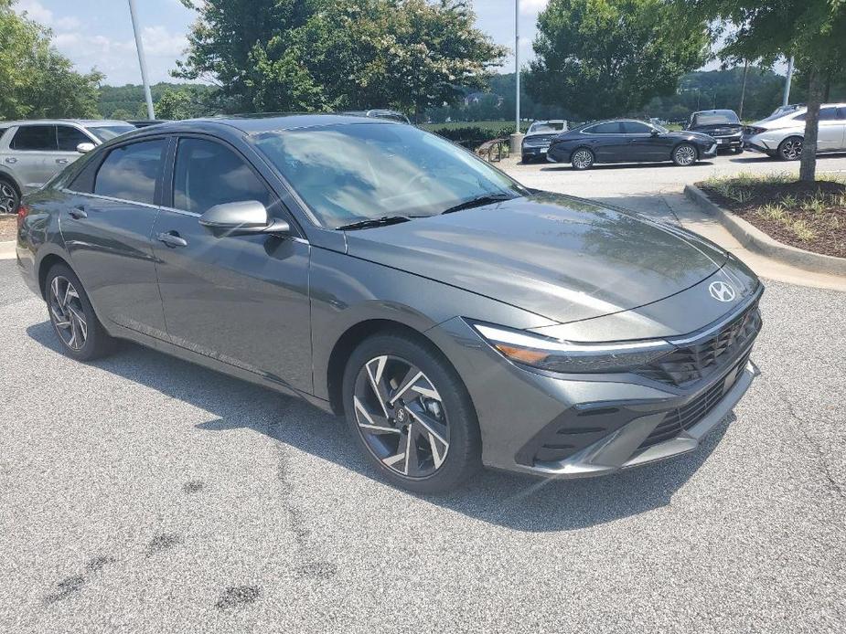 new 2024 Hyundai Elantra car, priced at $27,210