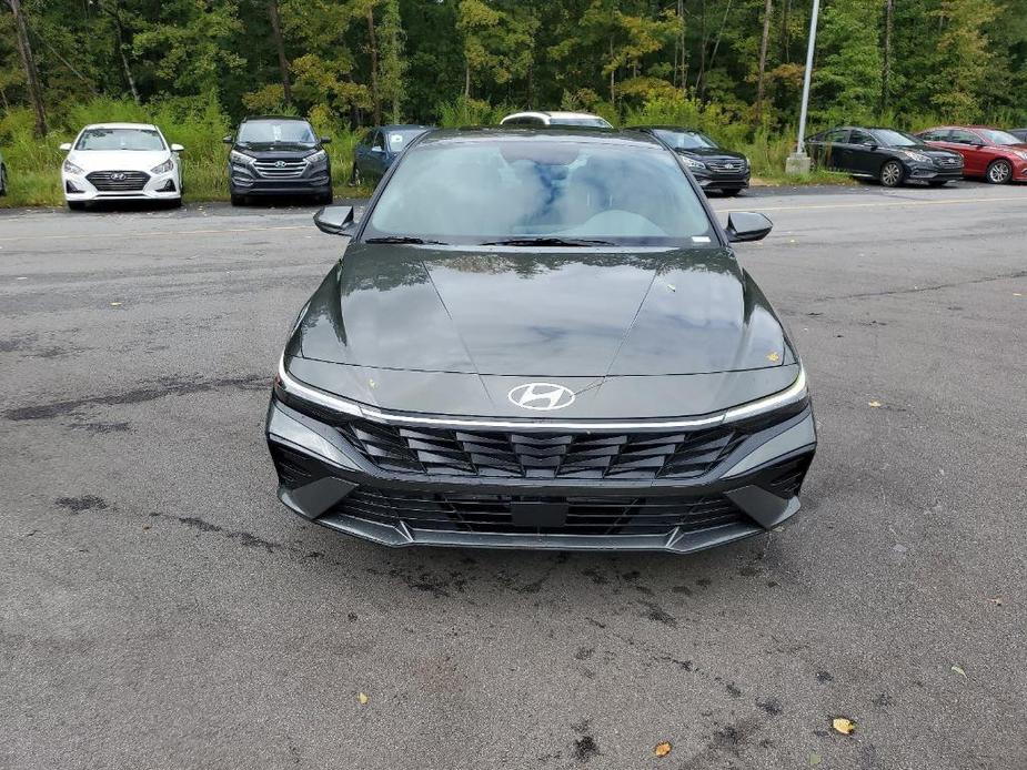 new 2025 Hyundai Elantra car, priced at $27,245