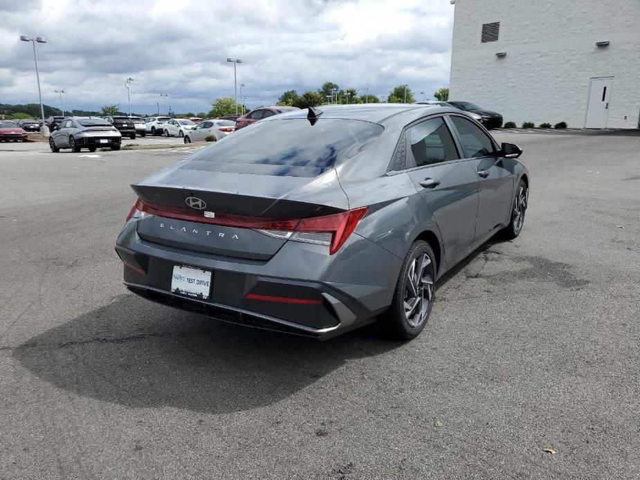 new 2025 Hyundai Elantra car, priced at $26,020