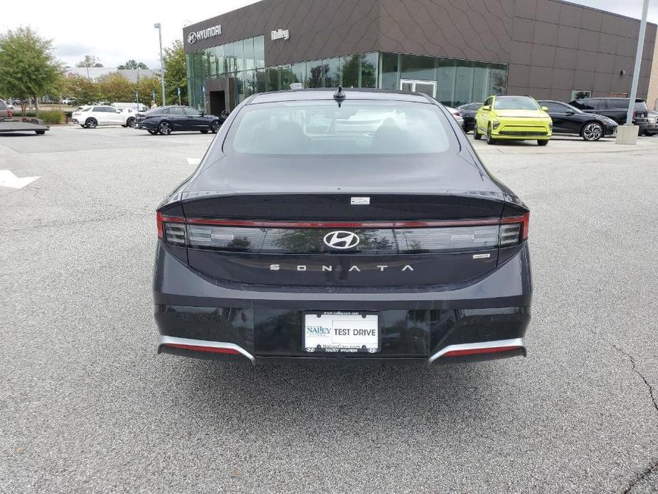 new 2025 Hyundai Sonata Hybrid car, priced at $32,808