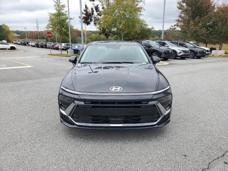 new 2025 Hyundai Sonata Hybrid car, priced at $32,808