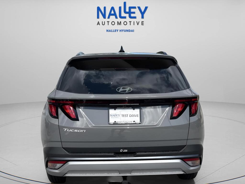 new 2025 Hyundai Tucson car, priced at $30,320