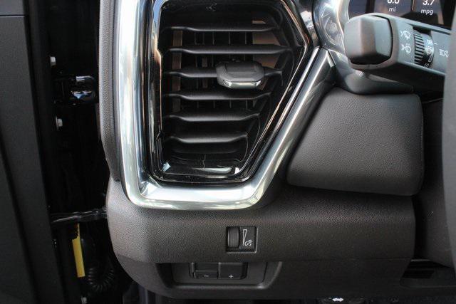 new 2025 GMC Canyon car, priced at $44,039