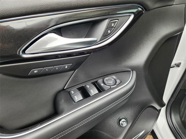 used 2024 Buick Envision car, priced at $26,000