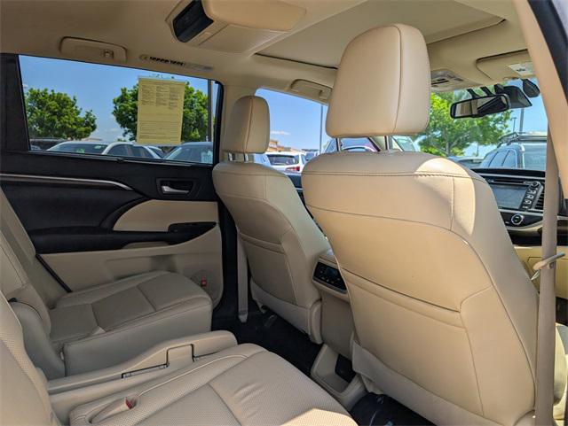used 2016 Toyota Highlander Hybrid car, priced at $26,209