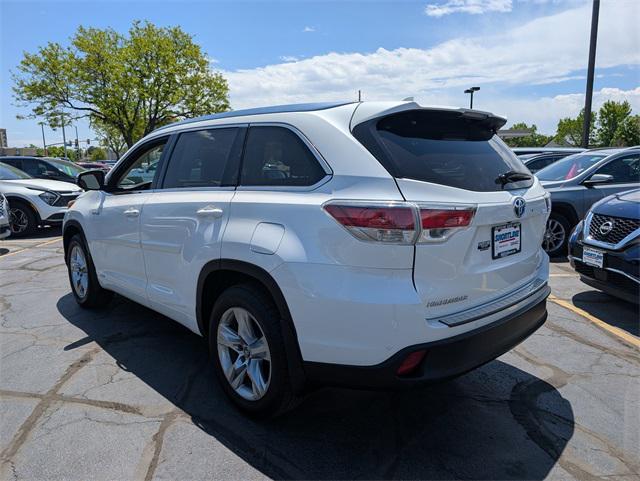 used 2016 Toyota Highlander Hybrid car, priced at $26,209