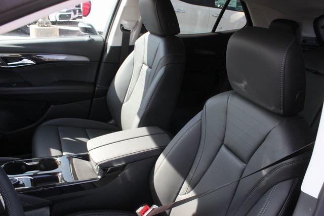 new 2025 Buick Envision car, priced at $38,029