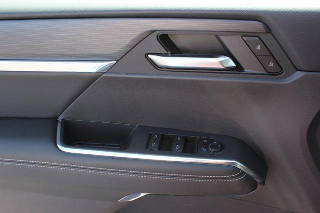 new 2025 GMC Acadia car, priced at $47,767
