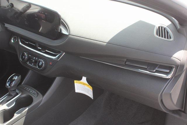 new 2025 Buick Envista car, priced at $25,491