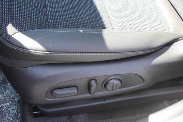 new 2025 Buick Envista car, priced at $25,491