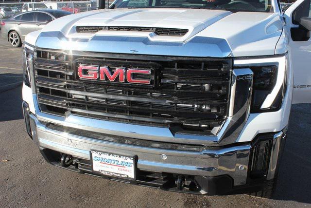 new 2025 GMC Sierra 3500 car, priced at $70,294