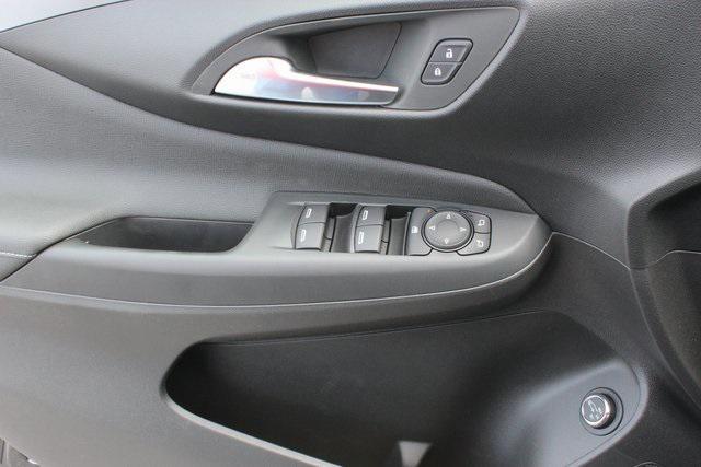 new 2025 Buick Envista car, priced at $25,324