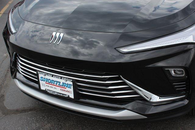 new 2025 Buick Envista car, priced at $25,942