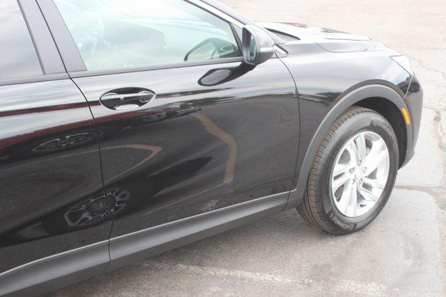 new 2025 Buick Envista car, priced at $25,942